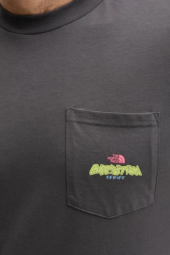 The North Face longsleeve bawełniany Expedition Celebration NF0A8E3DRHI1 szary