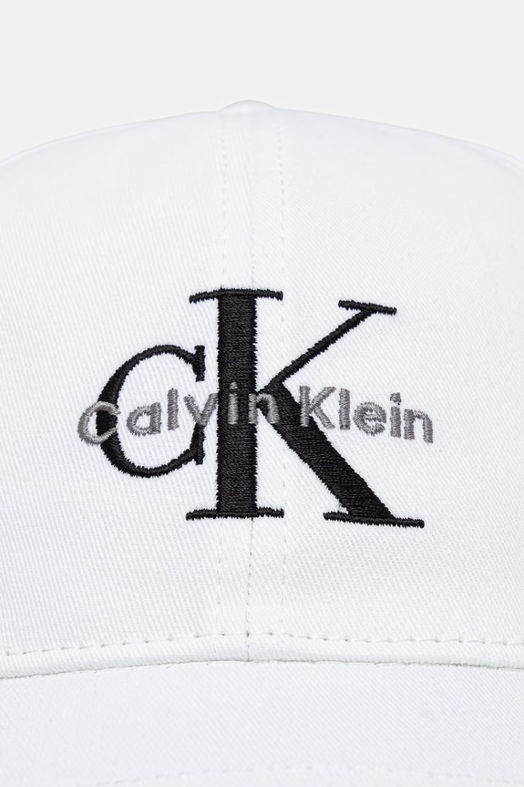 Calvin Klein siltes sapka női pamut LV04K5026G fehér SS26