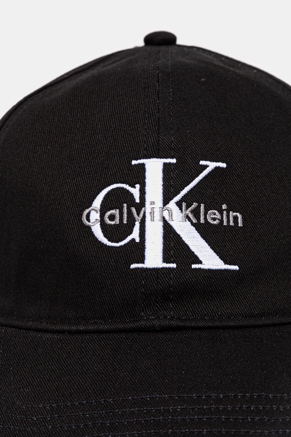 Calvin Klein női pamut siltes sapka LV04K5026G fekete SS26