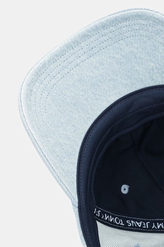 Tommy Jeans czapka z daszkiem jeansowa niebieski AW0AW17912