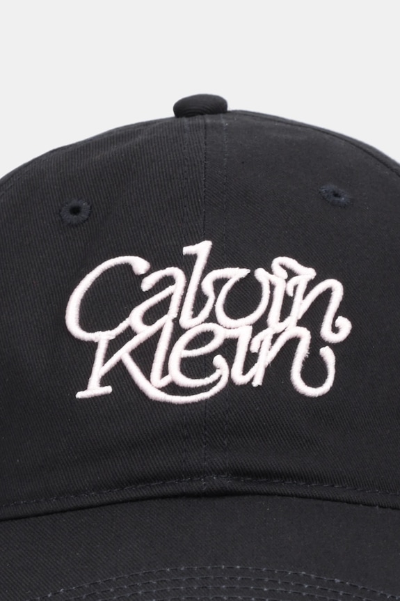 Calvin Klein czapka z daszkiem bawełniana LV04F5032G czarny AW25