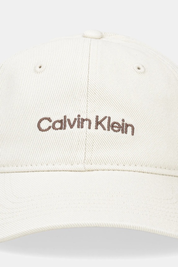 Bavlnená šiltovka Calvin Klein LV04G5068G béžová AW25