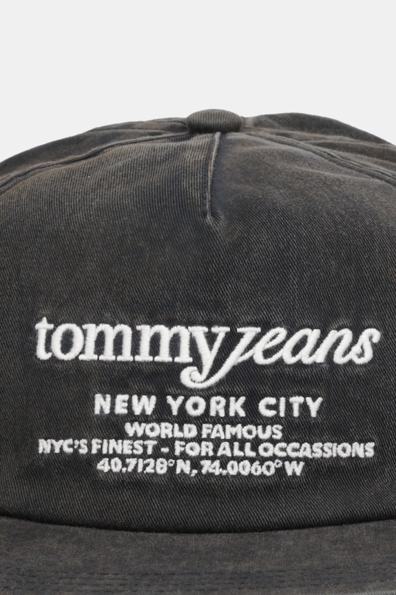 Tommy Jeans czapka z daszkiem bawełniana AM0AM13672 czarny AW25