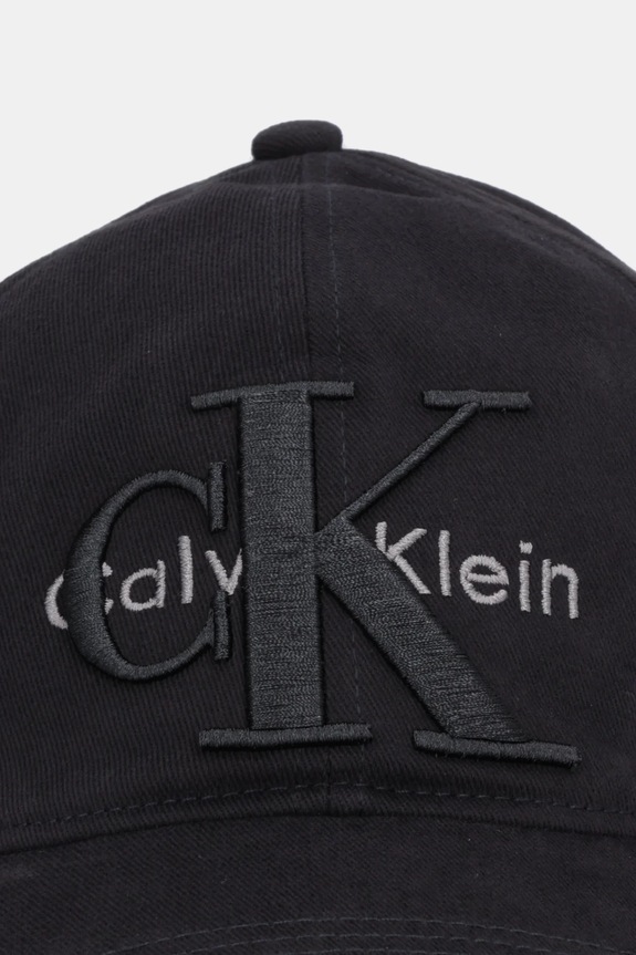 Calvin Klein czapka z daszkiem bawełniana LV04D5039G czarny AW25
