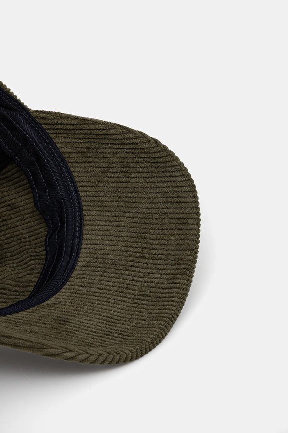 Tommy Hilfiger cappello con visiera in velluto a coste verde AM0AM13583