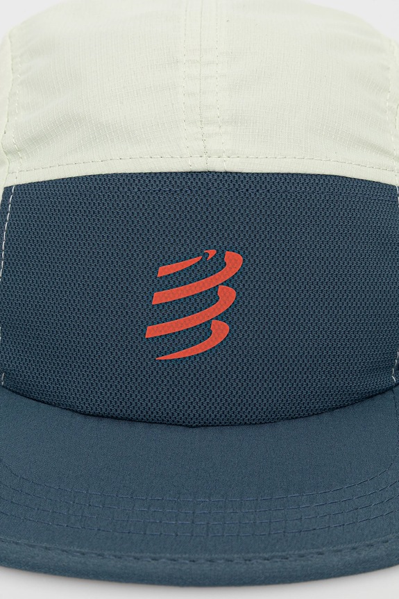 Akcesoria Compressport czapka z daszkiem 5 Panel Light XHWU792 turkusowy