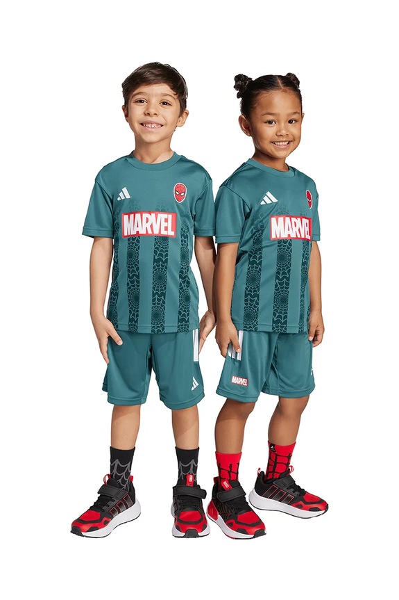 Παιδικό σετ adidas Marvel στάμπα τιρκουάζ JM0833