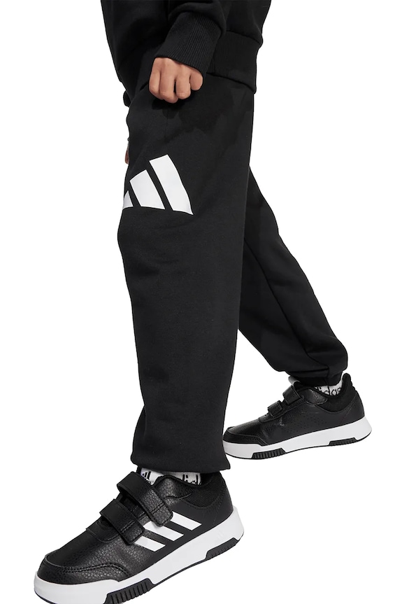 Детский спортивный костюм adidas JW2438
