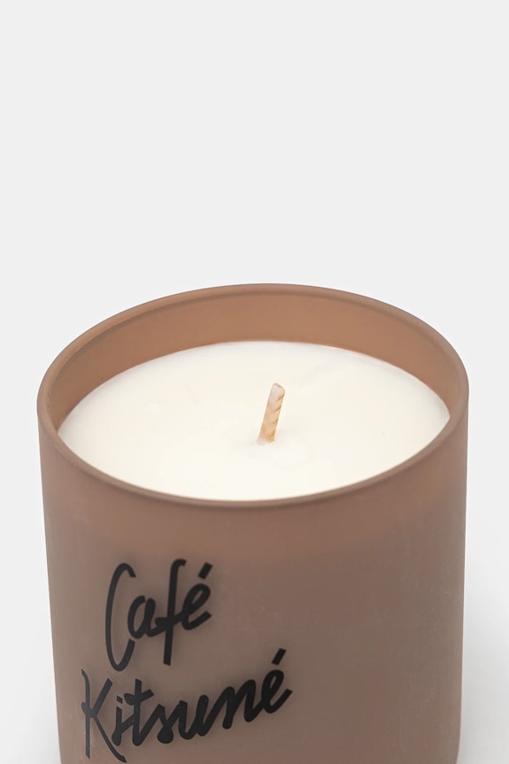 Ароматизированная свеча Café Kitsuné Vertbois Candle CKMU08403O0003 бежевый AW25