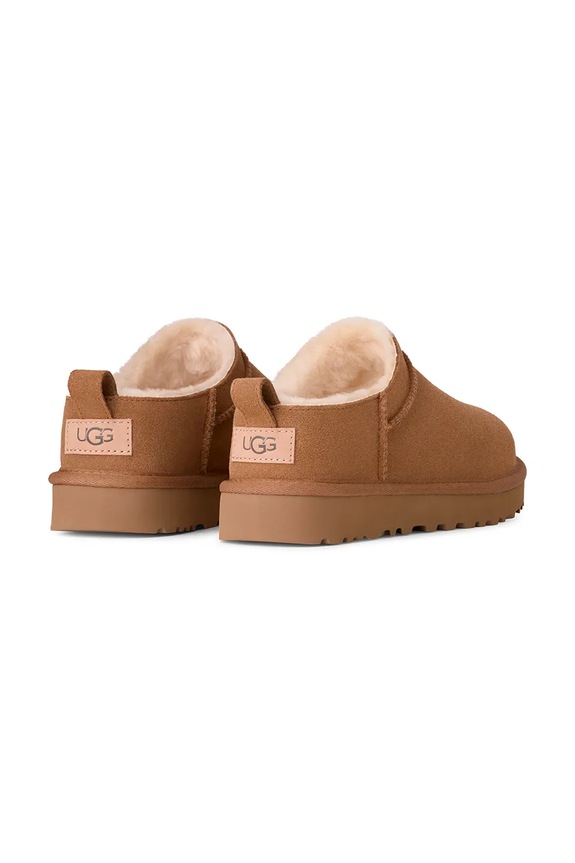 Обувки Велурени чехли UGG Classic Micro 1173891.CHE кафяв