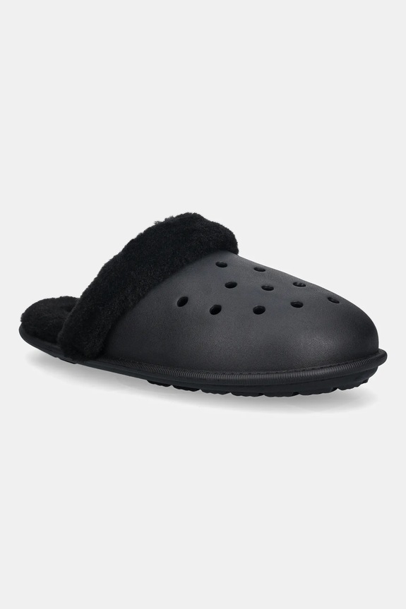 Тапочки Crocs Classic Fuzz Scuff чорний 212143.001
