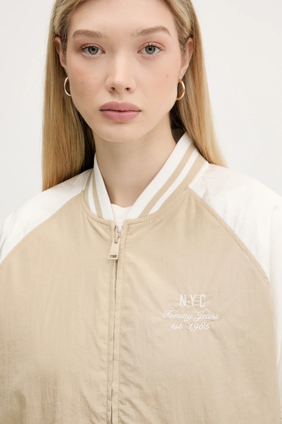 Tommy Jeans kurtka bomber beżowy DW0DW21432