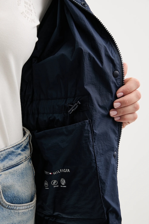 Bunda Tommy Hilfiger WW0WW46444 tmavomodrá