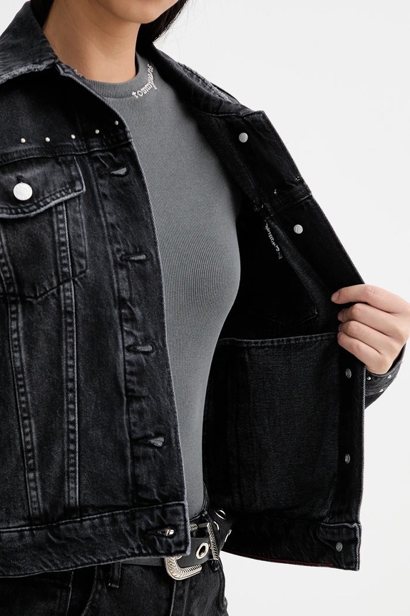 Džínová bunda Tommy Jeans DW0DW21547