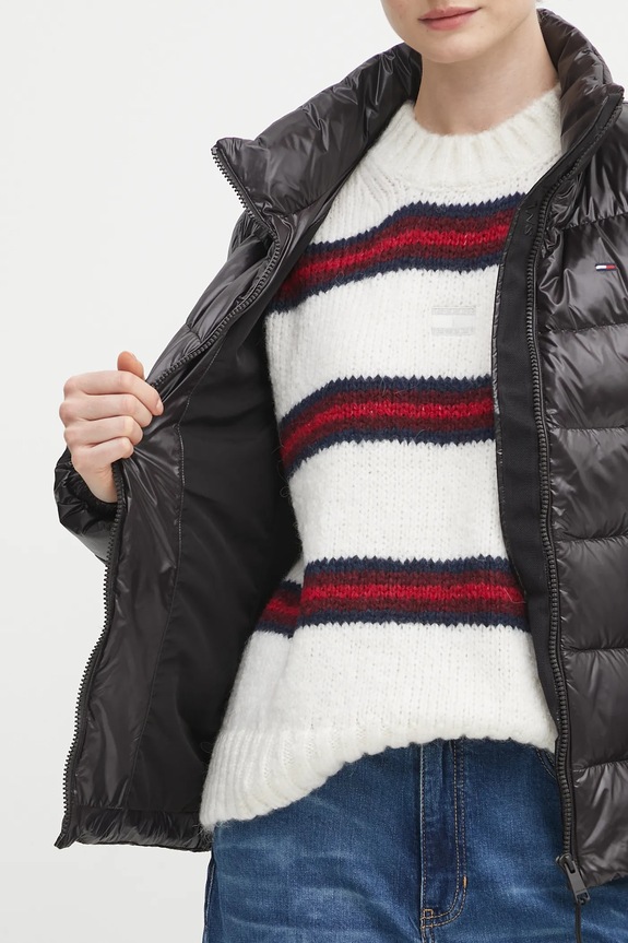 Páperová bunda Tommy Jeans DW0DW21618