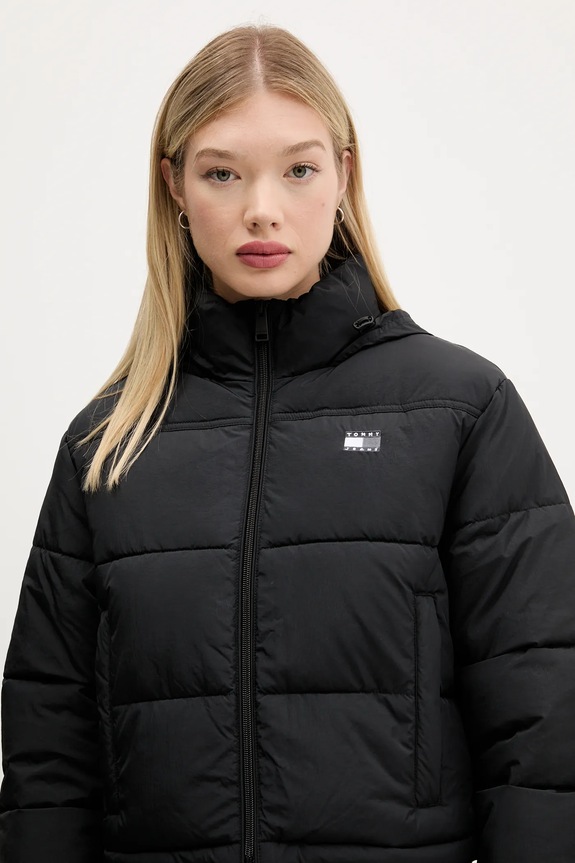 Μπουφάν Tommy Jeans DW0DW21620 μαύρο