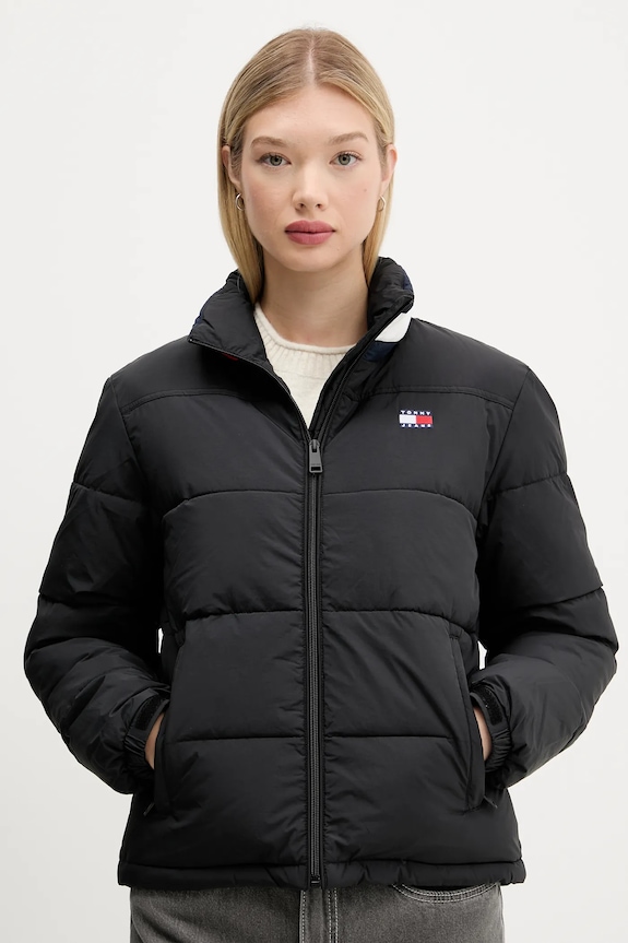 Jakna Tommy Jeans Planet friendly crna DW0DW21621
