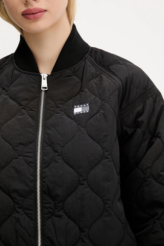 Μπουφάν bomber Tommy Jeans DW0DW21631 μαύρο