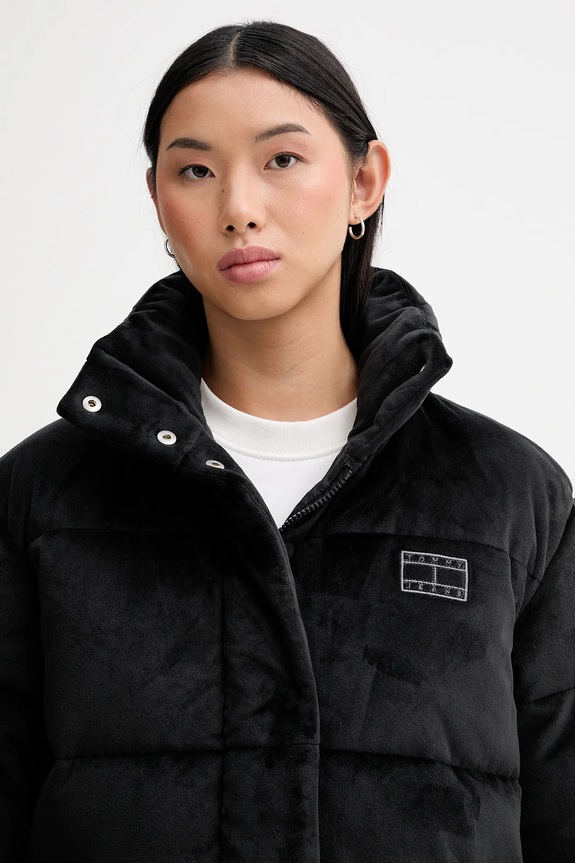 Jakna Tommy Jeans crna DW0DW21668