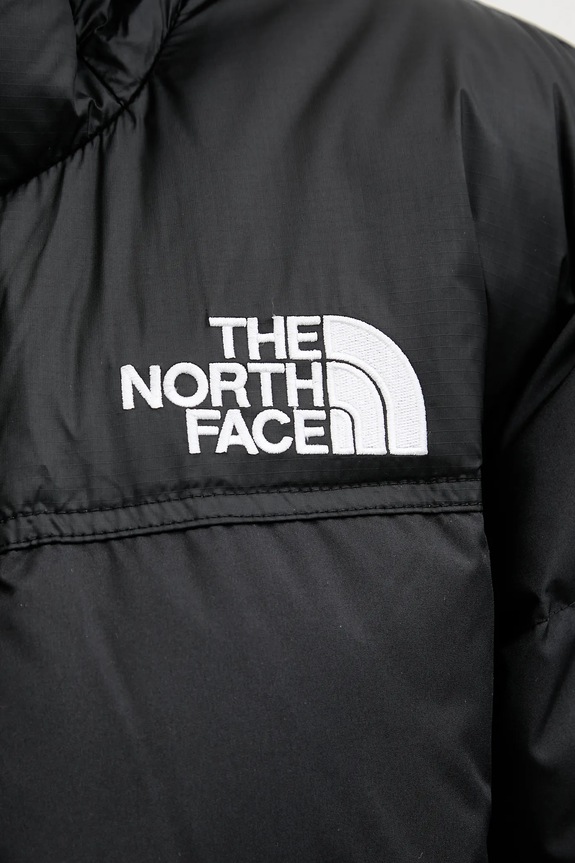 Páperová bunda The North Face Nuptse NF0A832KGOE1 čierna