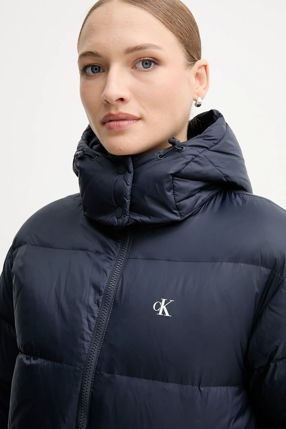Páperová bunda Calvin Klein Jeans tmavomodrá LV047D501G