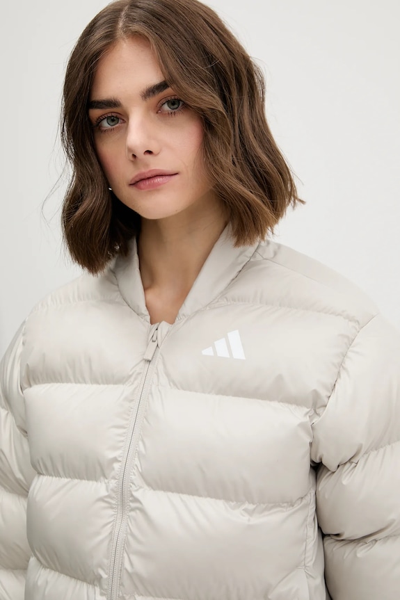 adidas kurtka Essentials beżowy JX7826