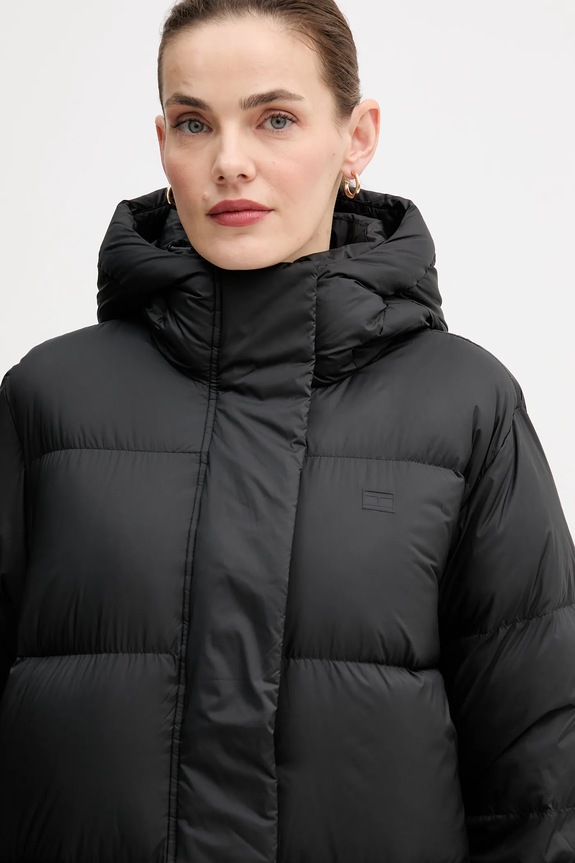 Páperová bunda Tommy Hilfiger čierna WW0WW46535