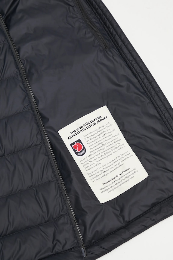 Пухено яке Fjallraven Expedition F86122 черен