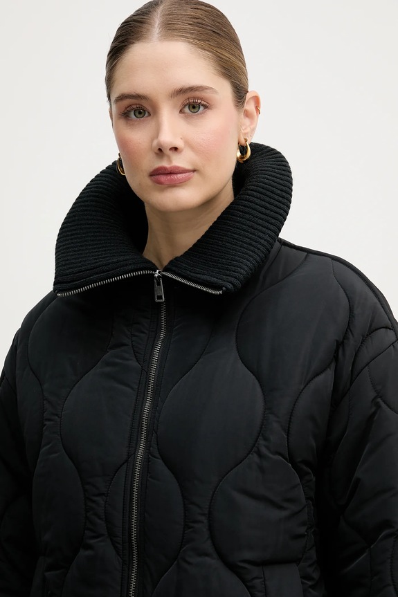 Bunda United Colors of Benetton čierna 2R1VDN08J