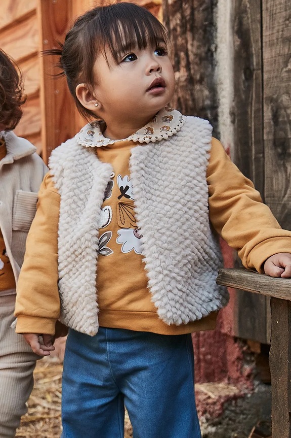 Detská vesta Mayoral jemné zateplenie béžová 2359.4C.Baby.9BYA