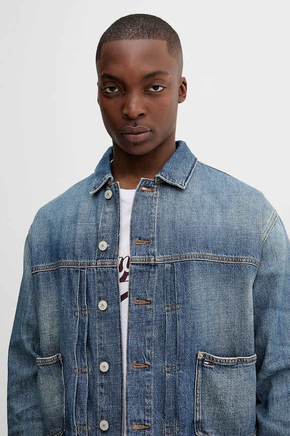 Tommy Jeans kurtka jeansowa niebieski DM0DM21724