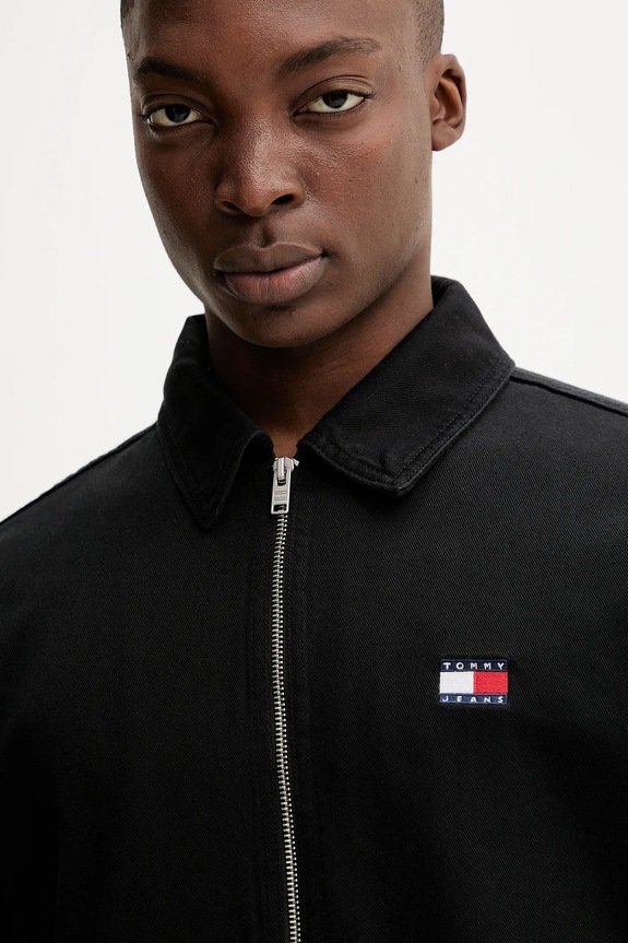 Tommy Jeans geacă jeans negru DM0DM21930