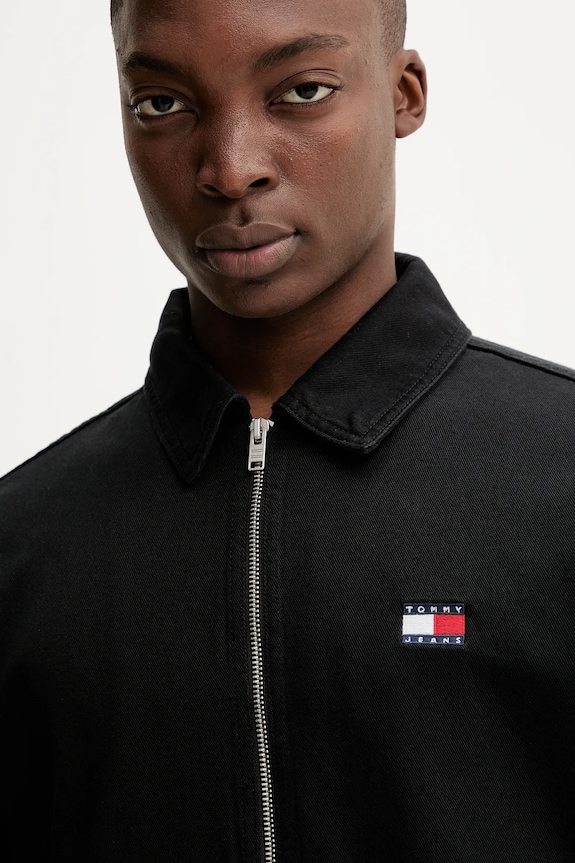 Tommy Jeans geacă jeans negru DM0DM21930