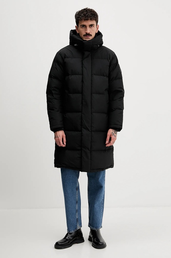 Tommy Jeans pehelydzseki DM0DM22250 fekete AW25