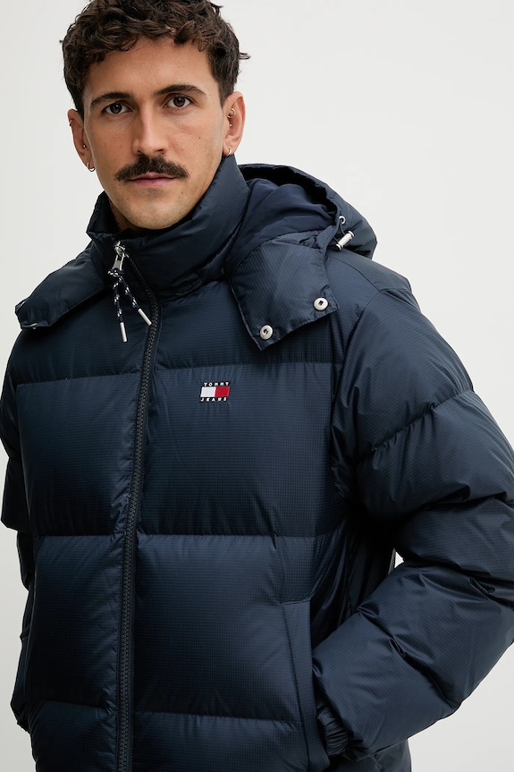 Μπουφάν με επένδυση από πούπουλα Tommy Jeans σκούρο μπλε DM0DM22036