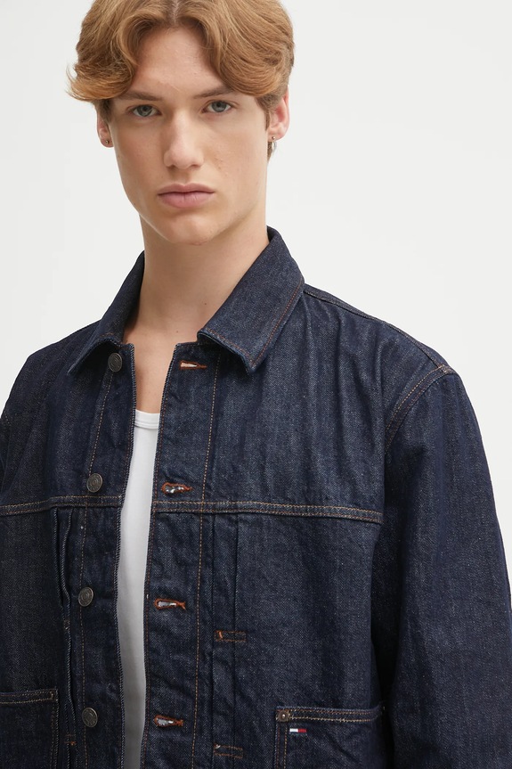 Rifľová bunda Tommy Jeans tmavomodrá DM0DM22141