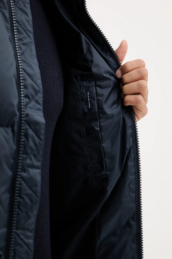 Tommy Jeans bezrękawnik puchowy DM0DM22068