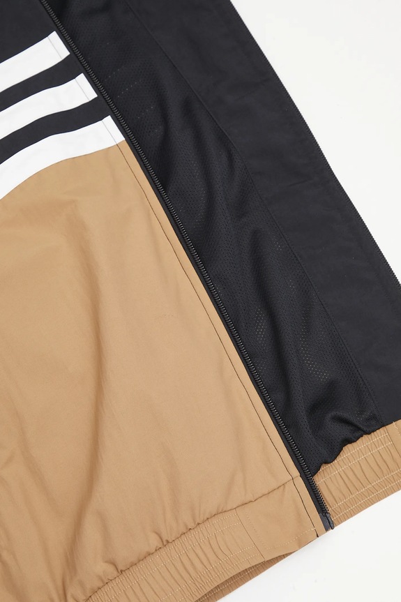 Яке adidas Originals Arch Tt JY2777 бежов