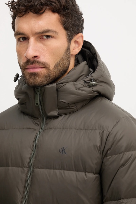 Pernata jakna Calvin Klein Jeans smeđa LV04RC518G