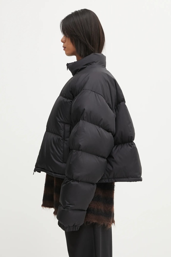 Páperová bunda VETEMENTS Double Logo Boxy Puffer UH76PU220BB čierna AW25
