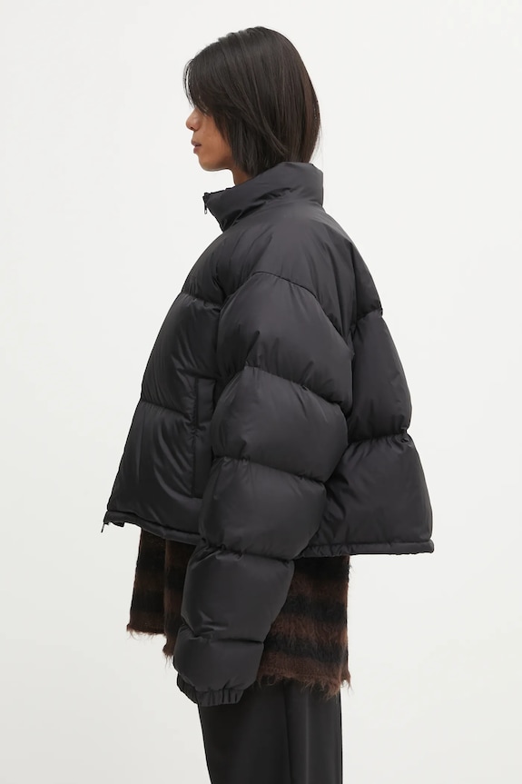 Páperová bunda VETEMENTS Double Logo Boxy Puffer UH76PU220BB čierna AW25