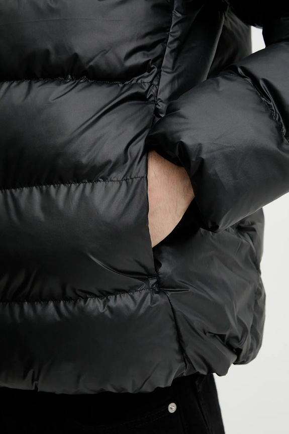 Bunda adidas Essentials Climawarm JV7718 černá