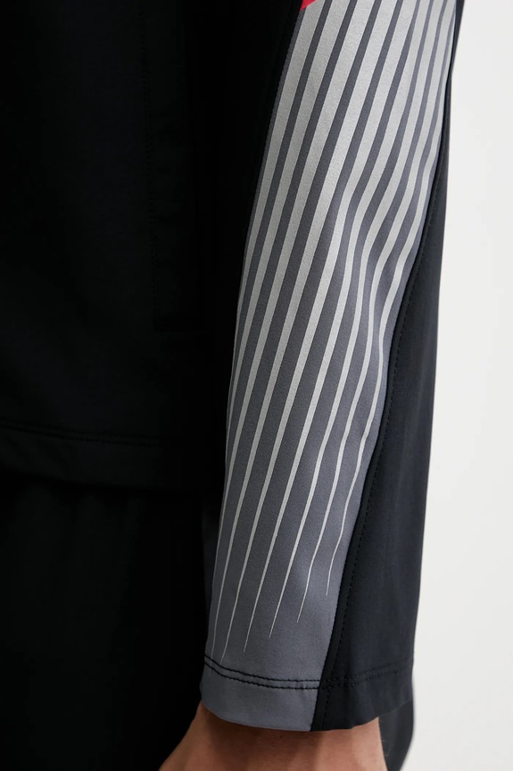 Športna jakna Under Armour Velociti Storm 6005900 črna