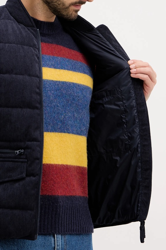 Αμάνικο μπουφάν United Colors of Benetton 2EMRUJ00T