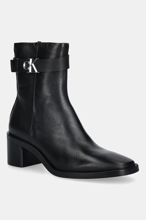 Kožené členkové topánky Calvin Klein BLOCK HEEL BOOT W/ METAL LOGO usňová koža čierna HW0HW02591
