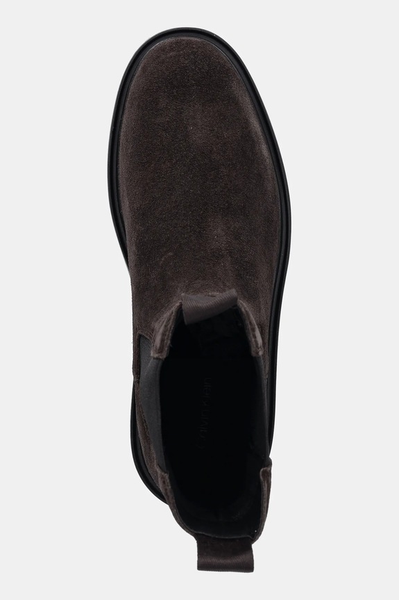 Semišové topánky chelsea Calvin Klein CONVAVE WELT CHESEA SUEDE hnedá YW0YW01969
