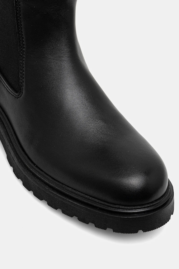 Tommy Hilfiger stivali in pelle TH LTHR CLEATED LONG BOOT nero FW0FW08985