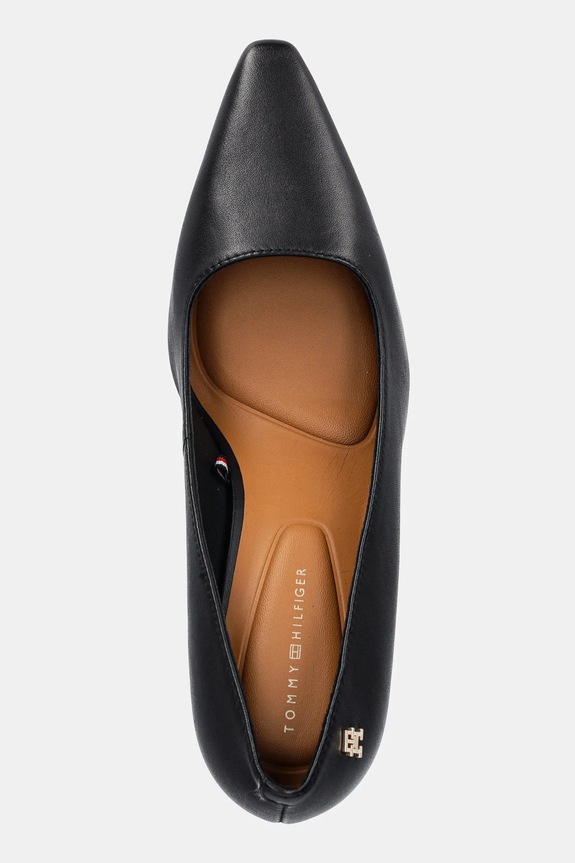 Δερμάτινες γόβες Tommy Hilfiger TH LOGO LEATHER PUMP SLANTED HL μαύρο FW0FW08993