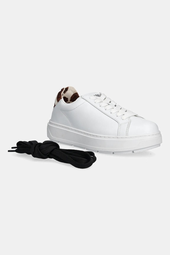 Love Moschino sneakers in pelle JA15174G1NIA810A bianco
