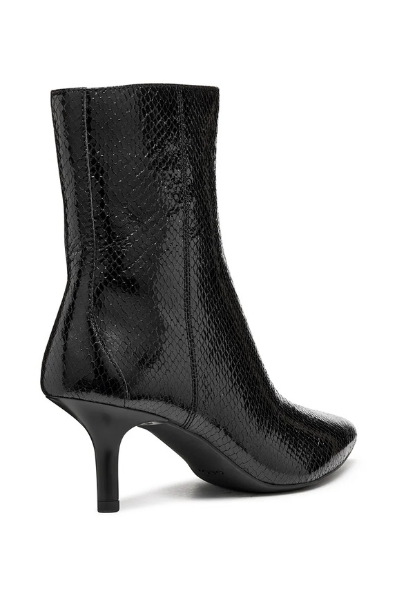 Scarpe Geox stivaletti alla caviglia in pelle D KLEOPY B D56YBB.000KY.C9999 nero